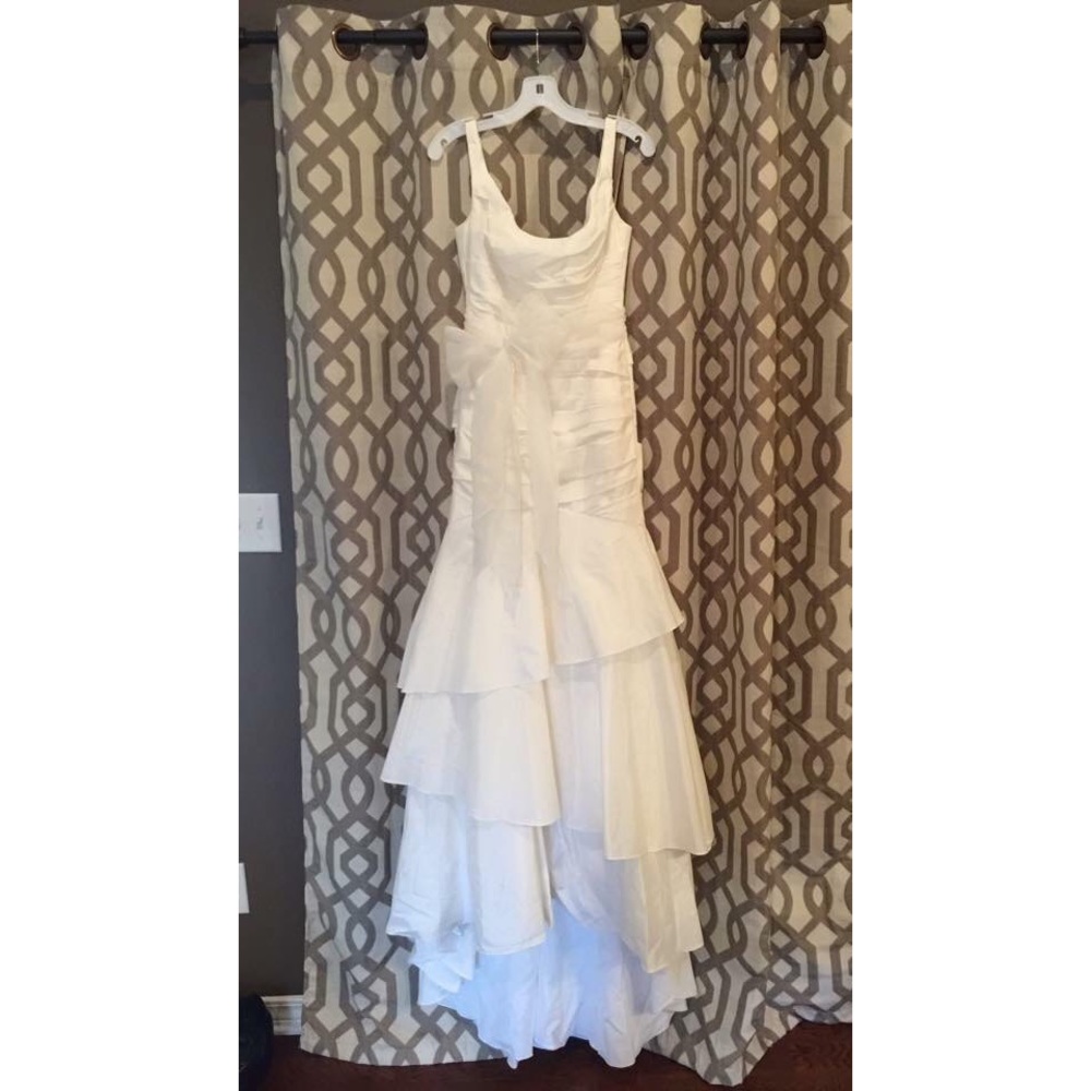 Stunning Ivory Wedding Gown